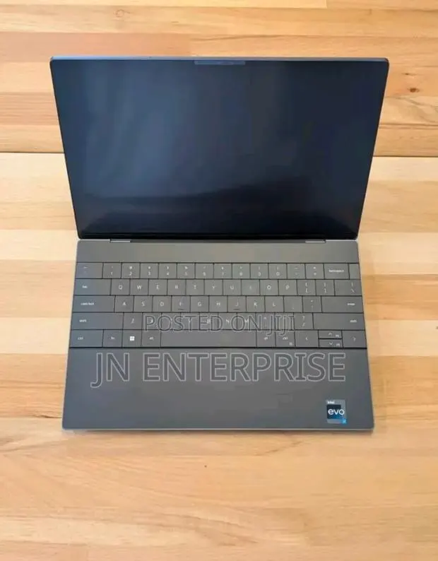 New Laptop Dell XPS 13 16GB Intel Core i7 SSD 512GB · Photo 1