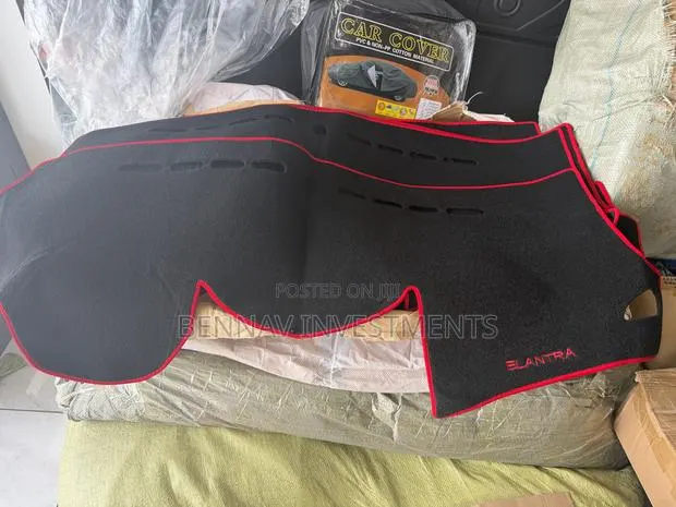 Dashboard Cover for Hyundai Elantra 2011 to 2016 · Photo 1