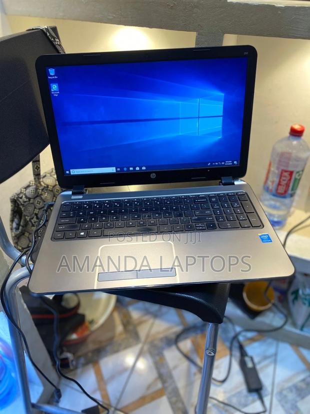 New Laptop HP Pavilion 15 4GB Intel Celeron SSHD+SSD 500GB · Photo 2