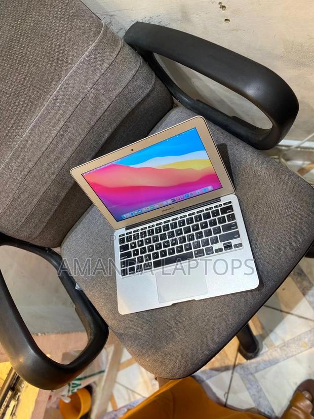 New Laptop Apple MacBook Air 2014 4GB Intel Core I5 SSD 128GB · Photo 7
