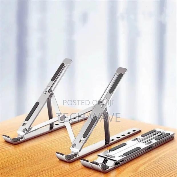 Metallic Laptop Stand · Photo 1