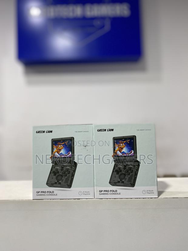Gp PRO Fold Gaming Console · Photo 1