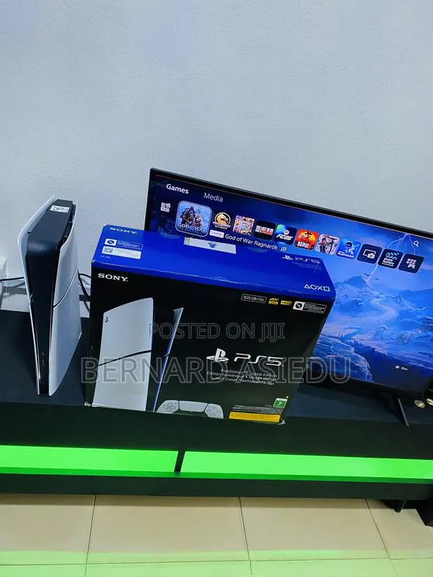 Sony PlayStation 5 Slim · Photo 1