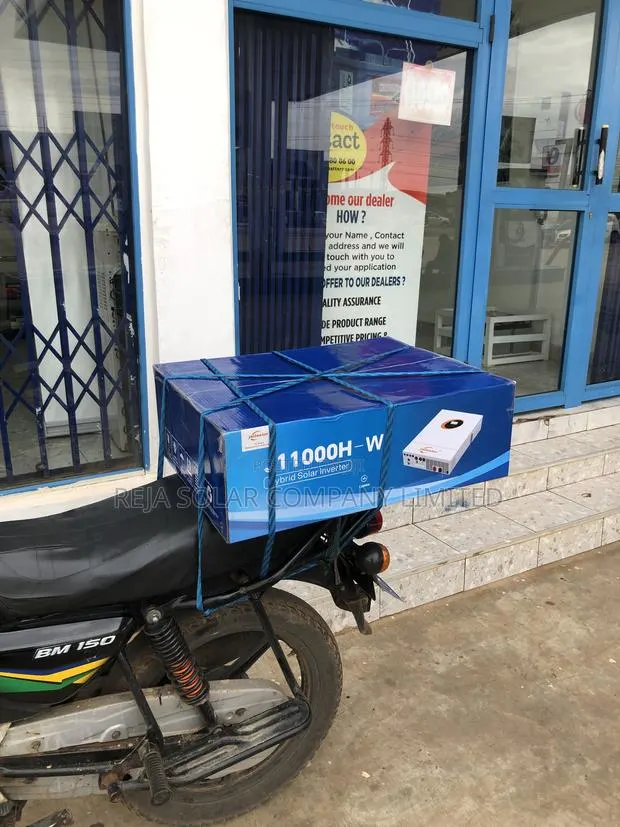 11kw JSD Hybrid Solar Inverter · Photo 1