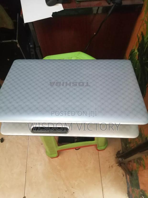 New Laptop Toshiba A40 6GB Intel HDD 160GB · Photo 3