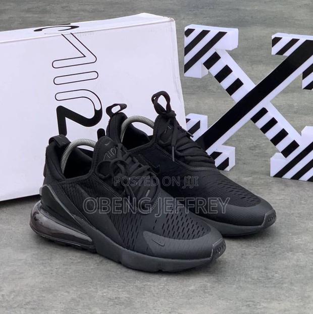 Original Nike Airmax 270 All Black · Photo 1