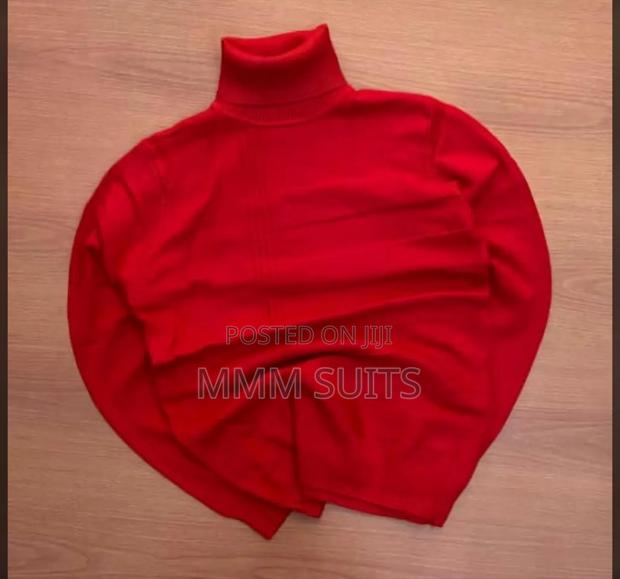 Turtleneck Shirt for Both Men and Women · Photo 2