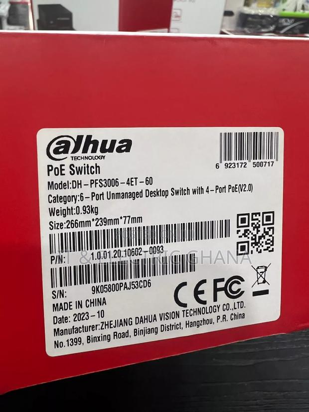 4 Port Poe Switch · Photo 4