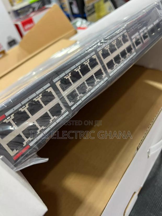 Dahua 24 Port Managed Poe Switch · Photo 4
