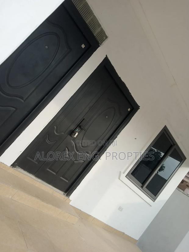 3bdrm House In Amrahia, Adenta For Sale · Photo 7
