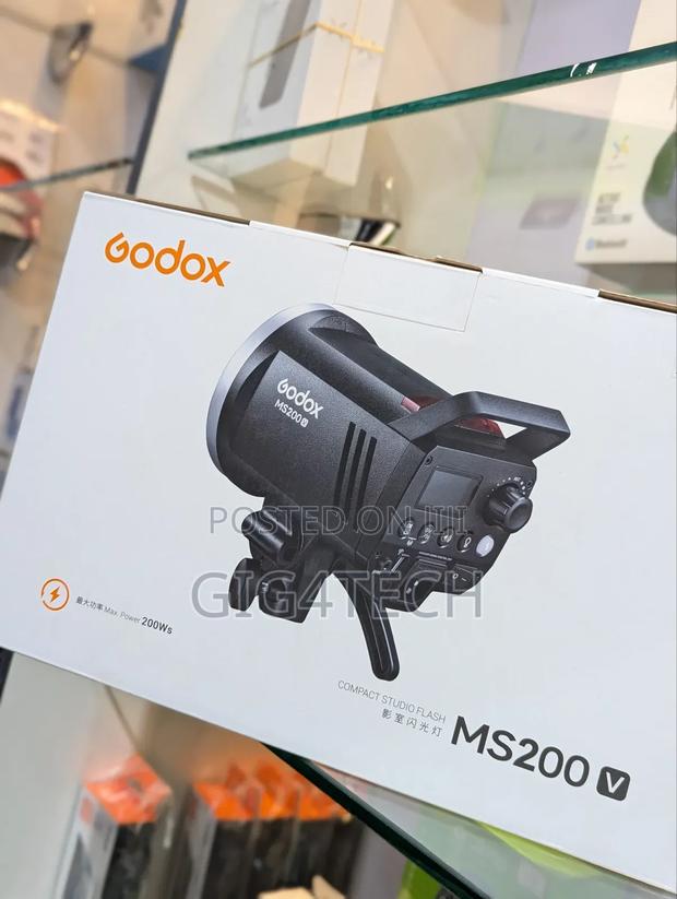 Godox Ms200v 2in1 Light and Flash · Photo 1
