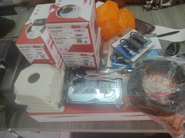 Hikvision Hybrid Color 4 Channel DVR 1TB HDD Complete · Photo 2