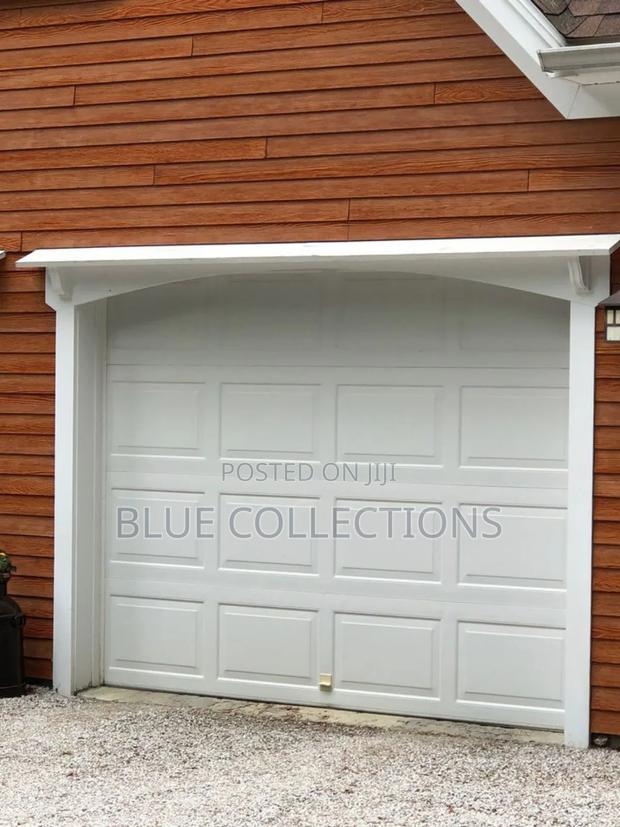 Automated Garage Door · Photo 1