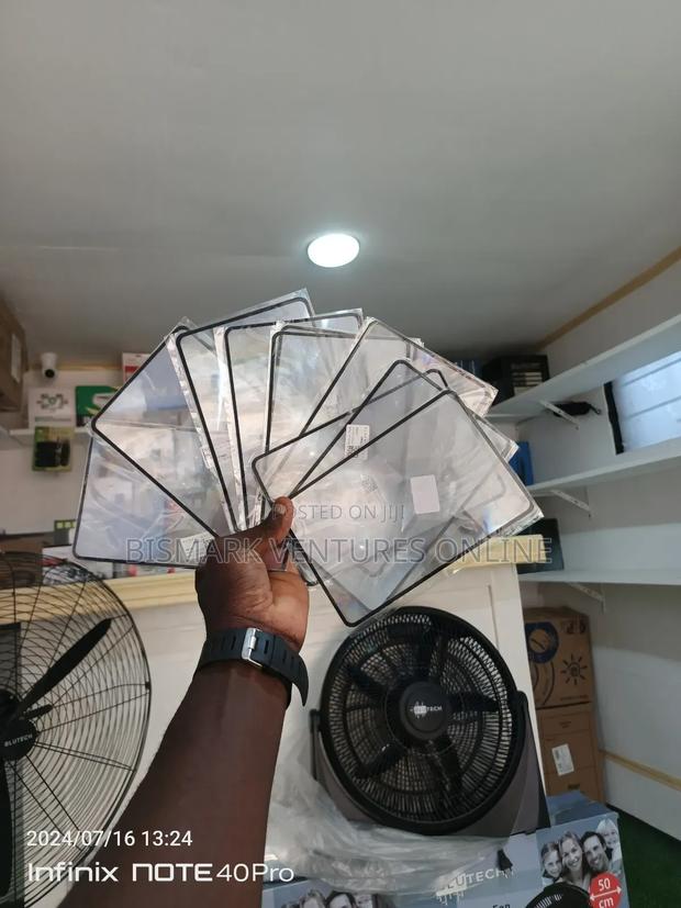 3x Sheet Magnifier Reading Glass · Photo 2