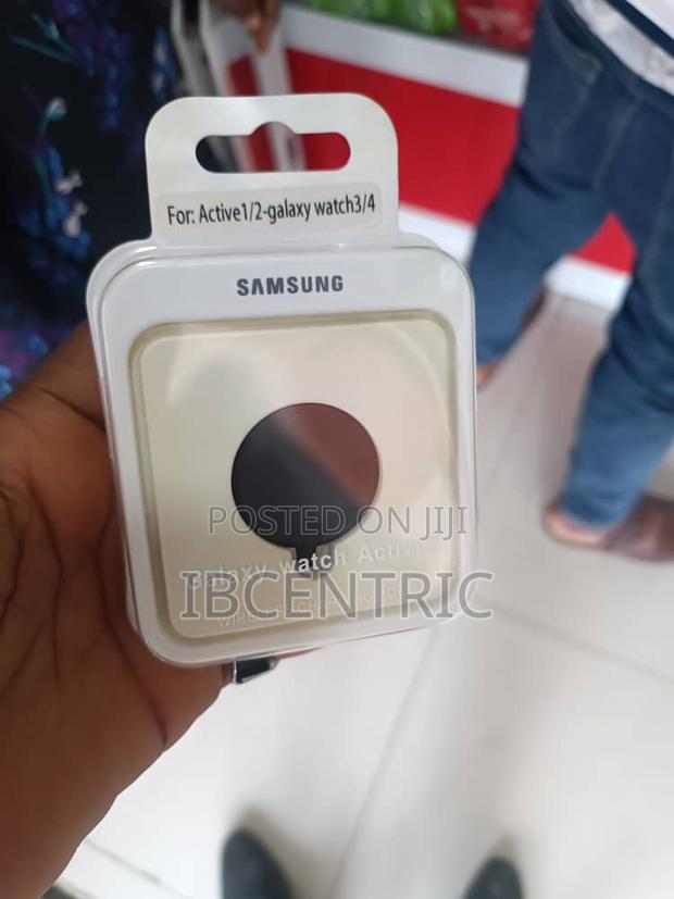 Samsung Galaxy Active Watch Wireless Charging Dock · Photo 2