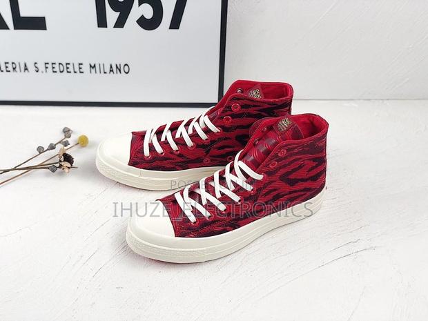 Converse Chuck 70 Hi Year of the Tiger Red (Size 41-44) · Photo 1