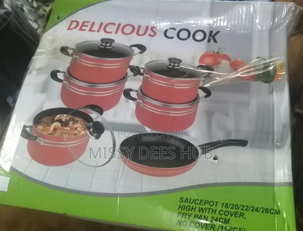 6pcs Non-Stick Cookware Set From Delicious Cook · Photo 4