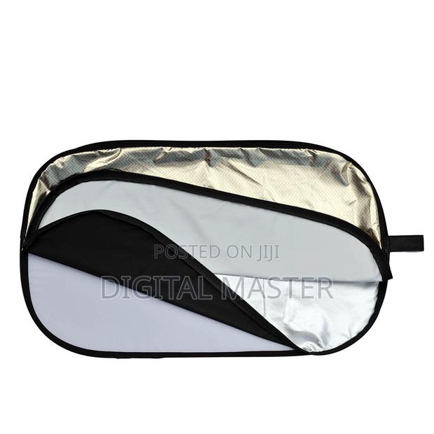 Godox 5-in-1 Collapsible Reflector Disc (150x200cm) · Photo 1