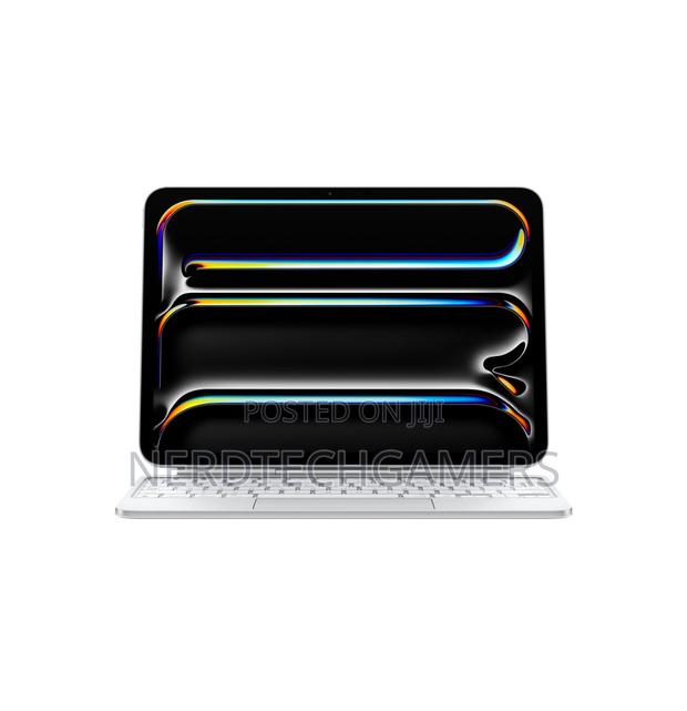 Magic Keyboard for iPad Pro 11inch (M4) - White · Photo 3