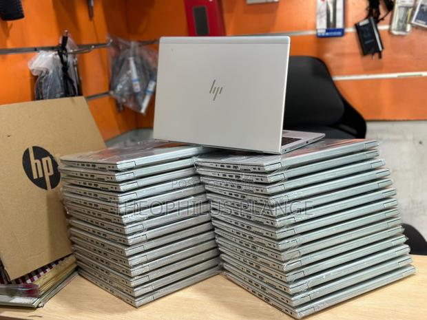 New Laptop HP EliteBook 840 G5 8GB Intel Core I5 SSD 256GB · Photo 3