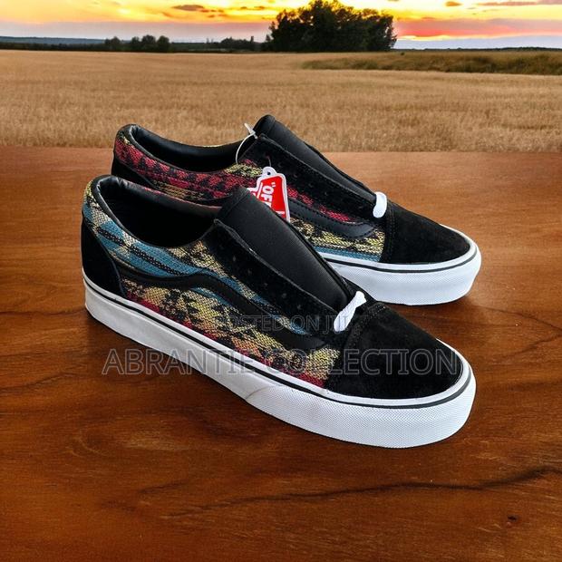 Vans Old Skool Sneaker · Photo 2