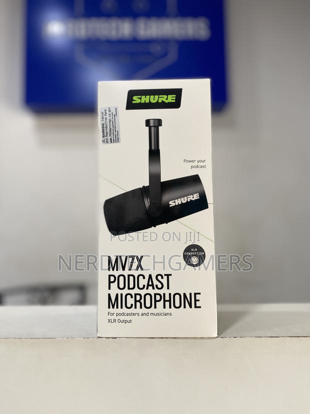 Shure Mv7x XLR Podcast Microphone · Photo 1