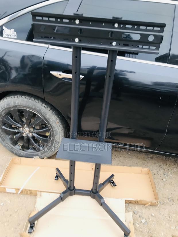 Highly Original Mobile TV Stand Rolling Movable for 32"-70 · Photo 1