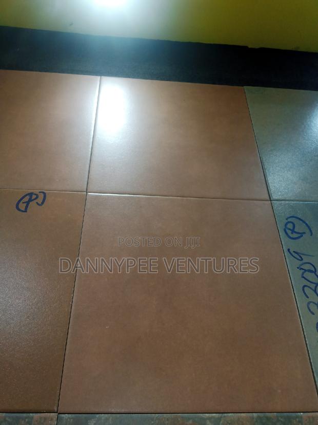 Twyford Porcelain Compound Tiles · Photo 2