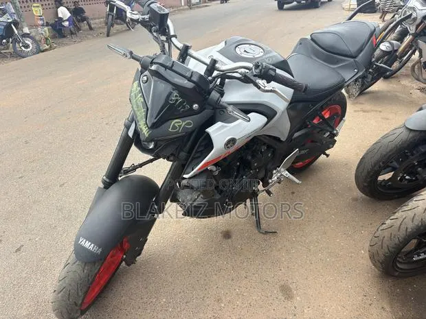Yamaha 2022 Gray · Photo 1