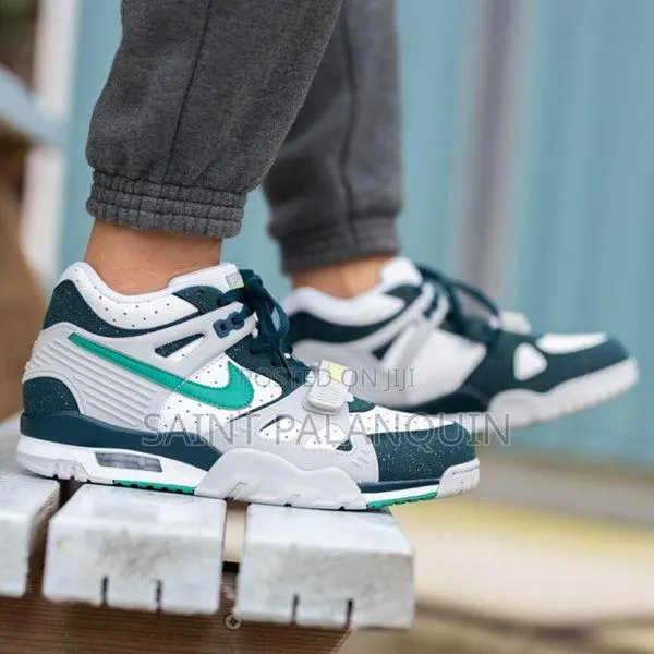 Nike Sneaker · Photo 1