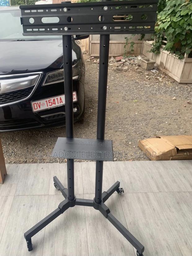 Buy Quality Mobile Tv Stand With Wheels for 32”-70” Tv,Black · Photo 1