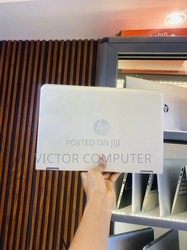 Laptop HP Pavilion 13 8GB Intel Core i5 SSD 128GB · Photo 1