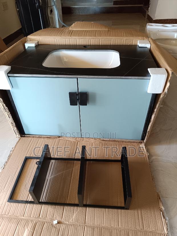 Cabinet Basin With Touchscreen Mirrior 80cm · Photo 2
