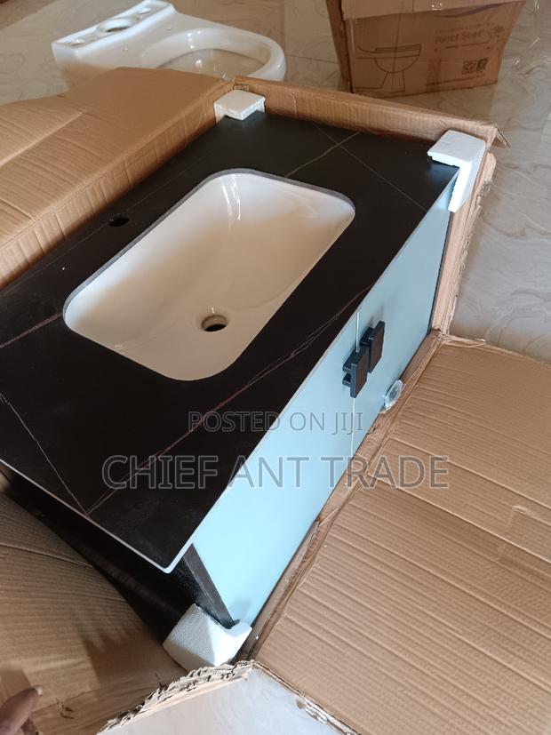 Cabinet Basin With Touchscreen Mirrior 80cm · Photo 3