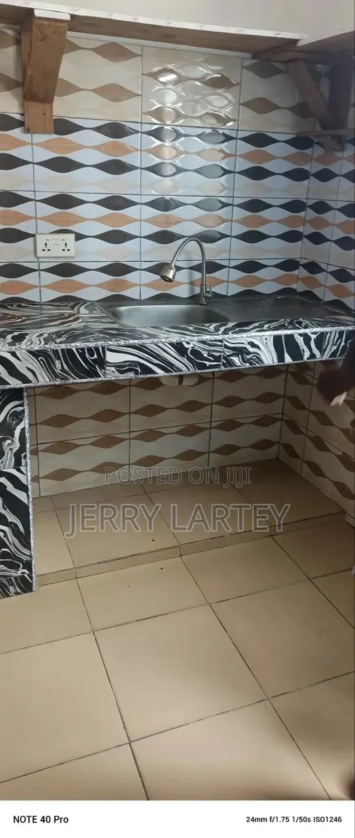 1bdrm Apartment in New Mamprobi Banana for rent · Photo 1