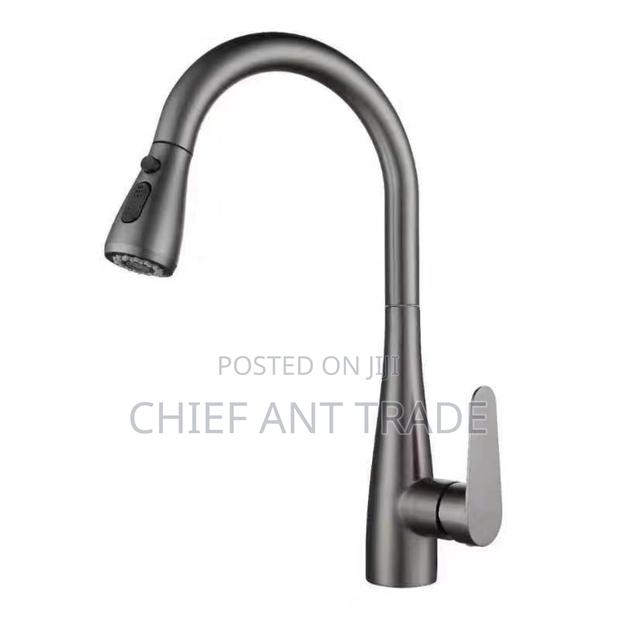 Pull Kitchen Faucet. Matt Black. 6016h · Photo 2