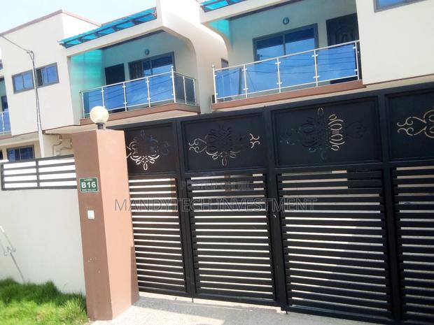 3bdrm Duplex in Oyarifa Mall Area for sale · Photo 6
