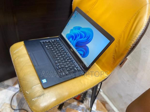 New Laptop Dell Latitude 5480 8GB Intel Core I5 SSD 256GB · Photo 2