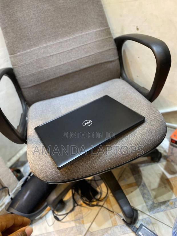 New Laptop Dell Latitude 14 5480 8GB Intel Core I3 SSD 128GB · Photo 3