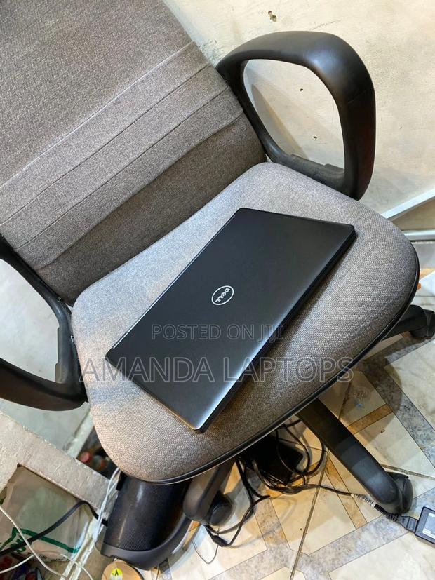 New Laptop Dell Latitude 14 5480 8GB Intel Core I3 SSD 128GB · Photo 2