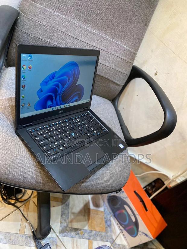 New Laptop Dell Latitude 14 5480 8GB Intel Core I3 SSD 128GB · Photo 5