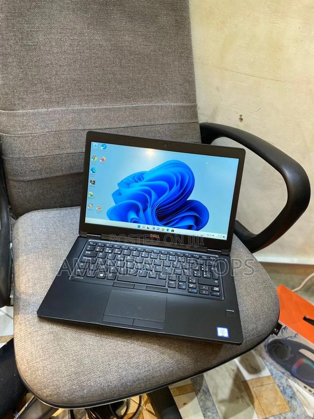New Laptop Dell Latitude 14 5480 8GB Intel Core I3 SSD 128GB · Photo 6