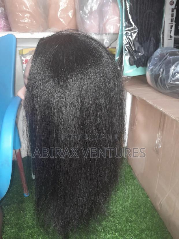 100% Human Hair Darkskinned Mannequin Training Head · Photo 5