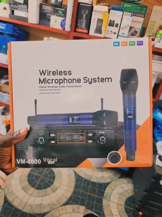 Rechargeable Wireless Microphone System 2 PCS · Photo 1
