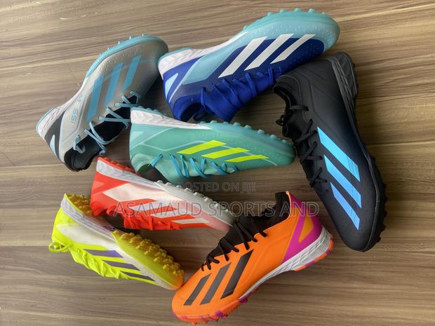 Original Turf Football Boot at Cool Price · Photo 4