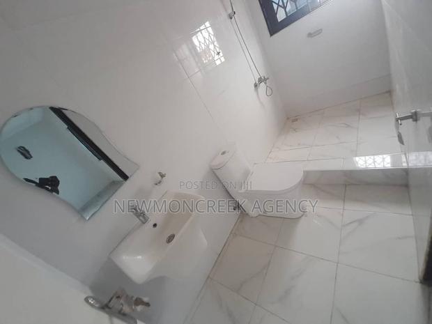 3bdrm Duplex in Gated Est.Oyarifa, Accra Metropolitan for sale · Photo 4