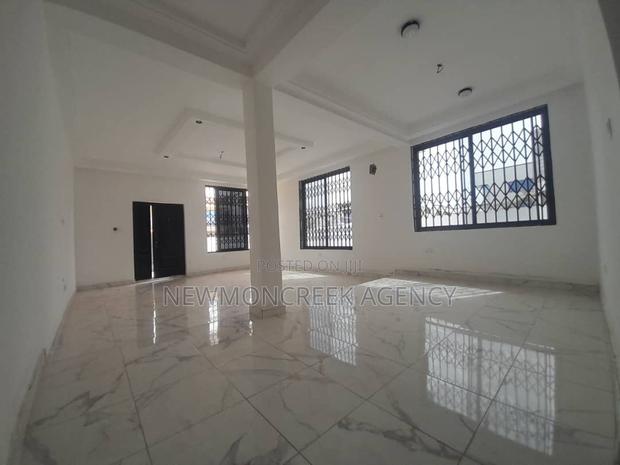 3bdrm Duplex in Gated Est.Oyarifa, Accra Metropolitan for sale · Photo 6