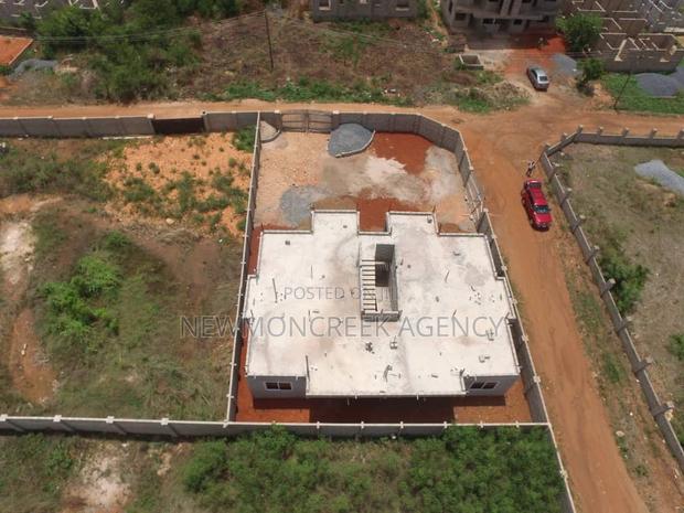 12bdrm Duplex in Amrahia,Adenta, Accra Metropolitan for sale · Photo 3