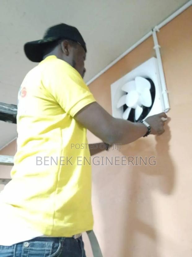 Kitchen Heat Extractor/Ventilator · Photo 1