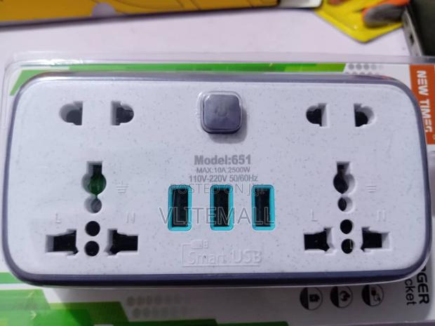 New Times 3usb Charger Conversion Socket · Photo 1
